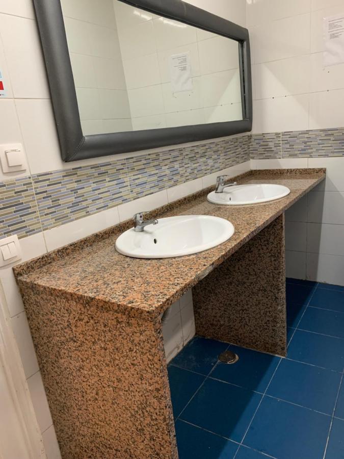 Meyra Hostel Lisbon Bagian luar foto