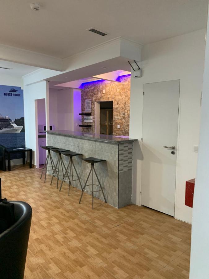 Meyra Hostel Lisbon Bagian luar foto